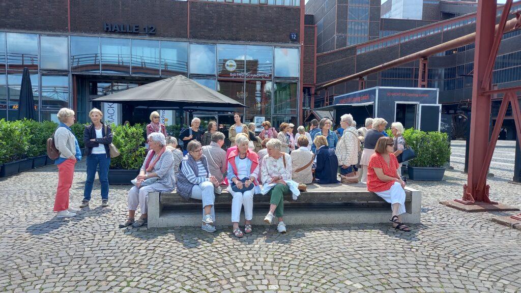 Frau und Kultur Moers - Zollverein 2024